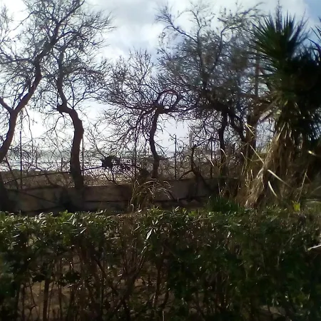 2 Bedrooms House With Sea View And Enclosed Garden At Torretta Granitola *
