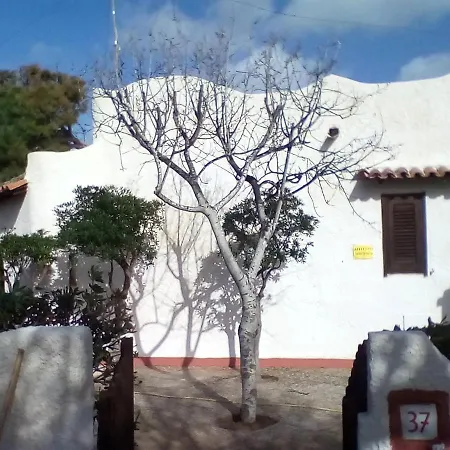 2 Bedrooms House With Sea View And Enclosed Garden At Torretta Granitola Holiday home *